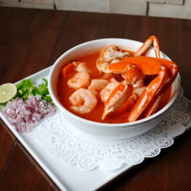 Caldo de Mariscos.