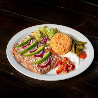 Enfrijoladas De Mama Dinner